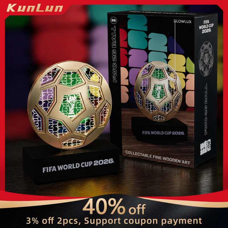 Decor Lighting Fans - โคมไฟตั้งโต๊ะ LED รูปทรงลูกฟุตบอลสีทอง FIFA World Cup